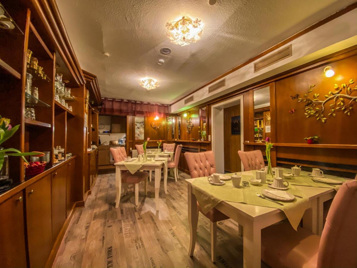Pension Zum Blumchen Schwerin  Extérieur photo